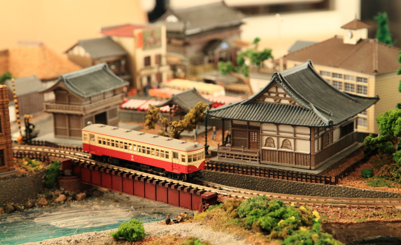 鉄道模型と家や街